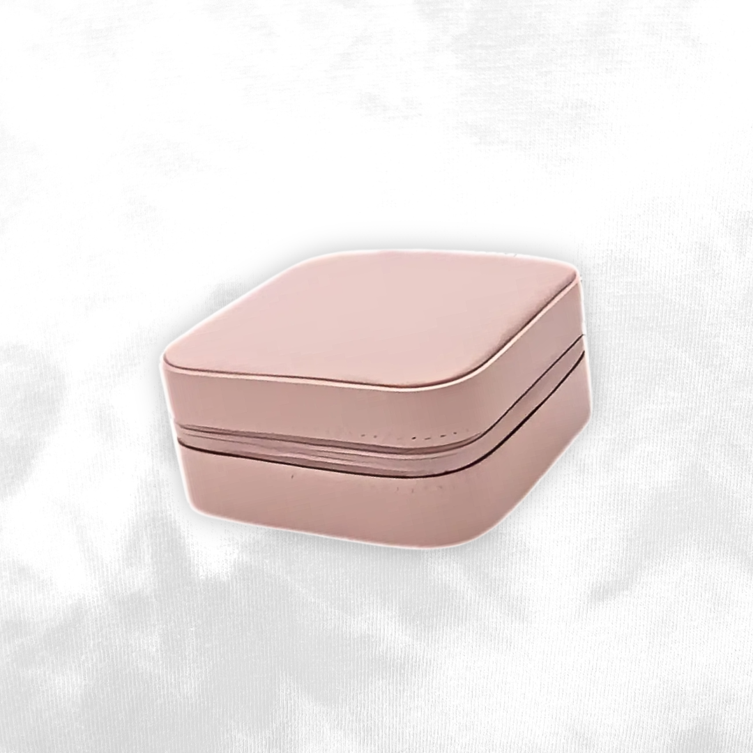 Personalised compact jewellery box with custom name – gift for her.